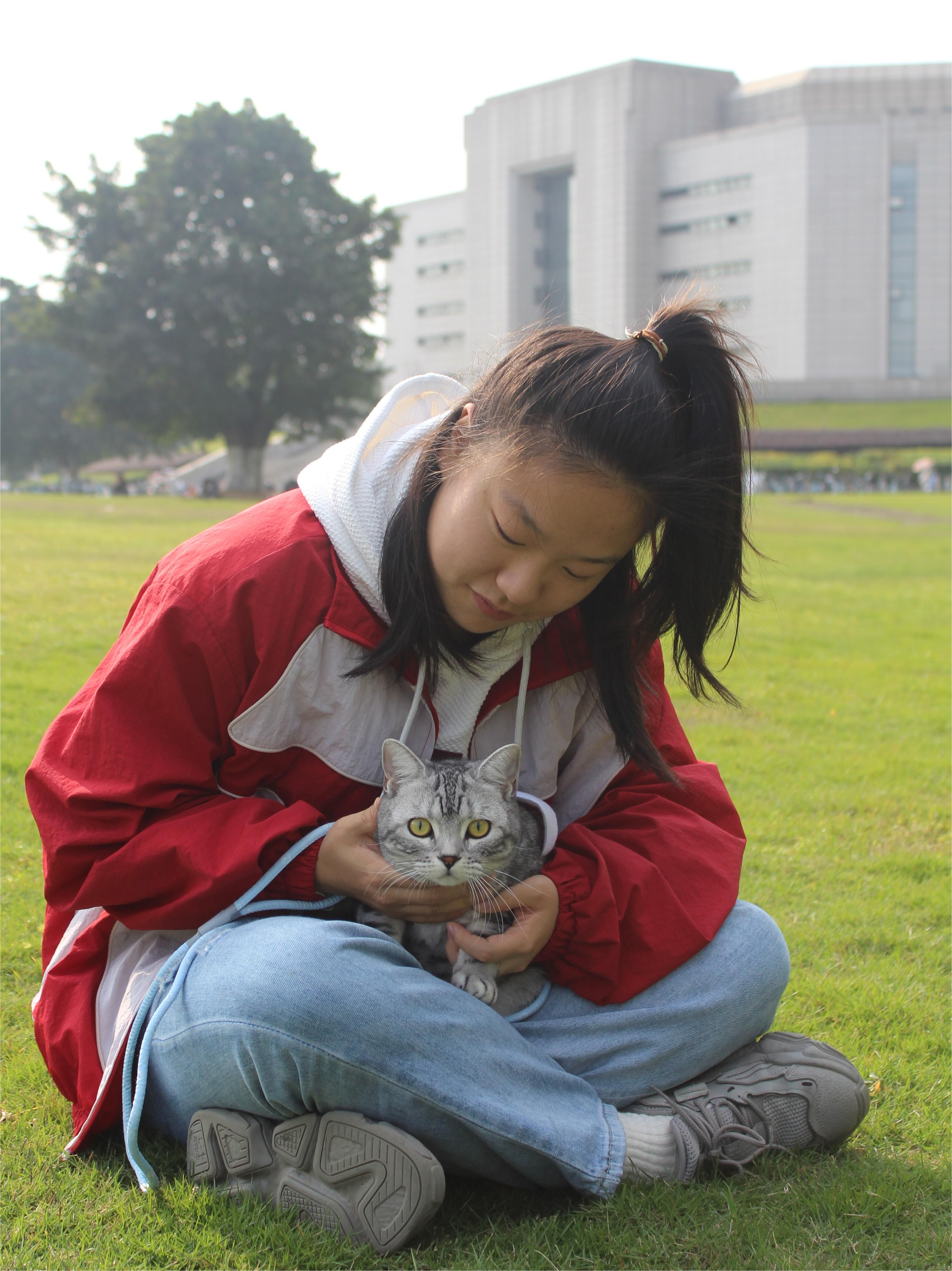 Lanyue Liang